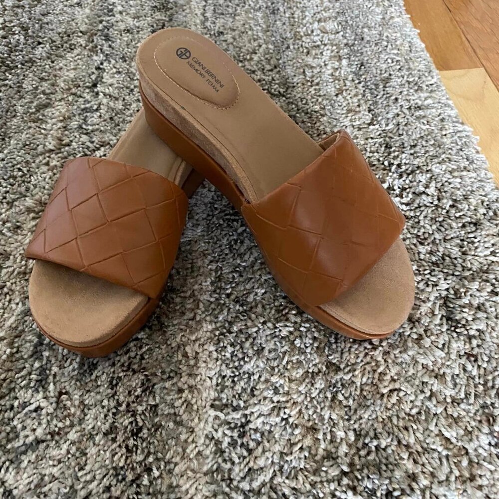 SALE !Giani Bernini  Women's Wedge Sandals